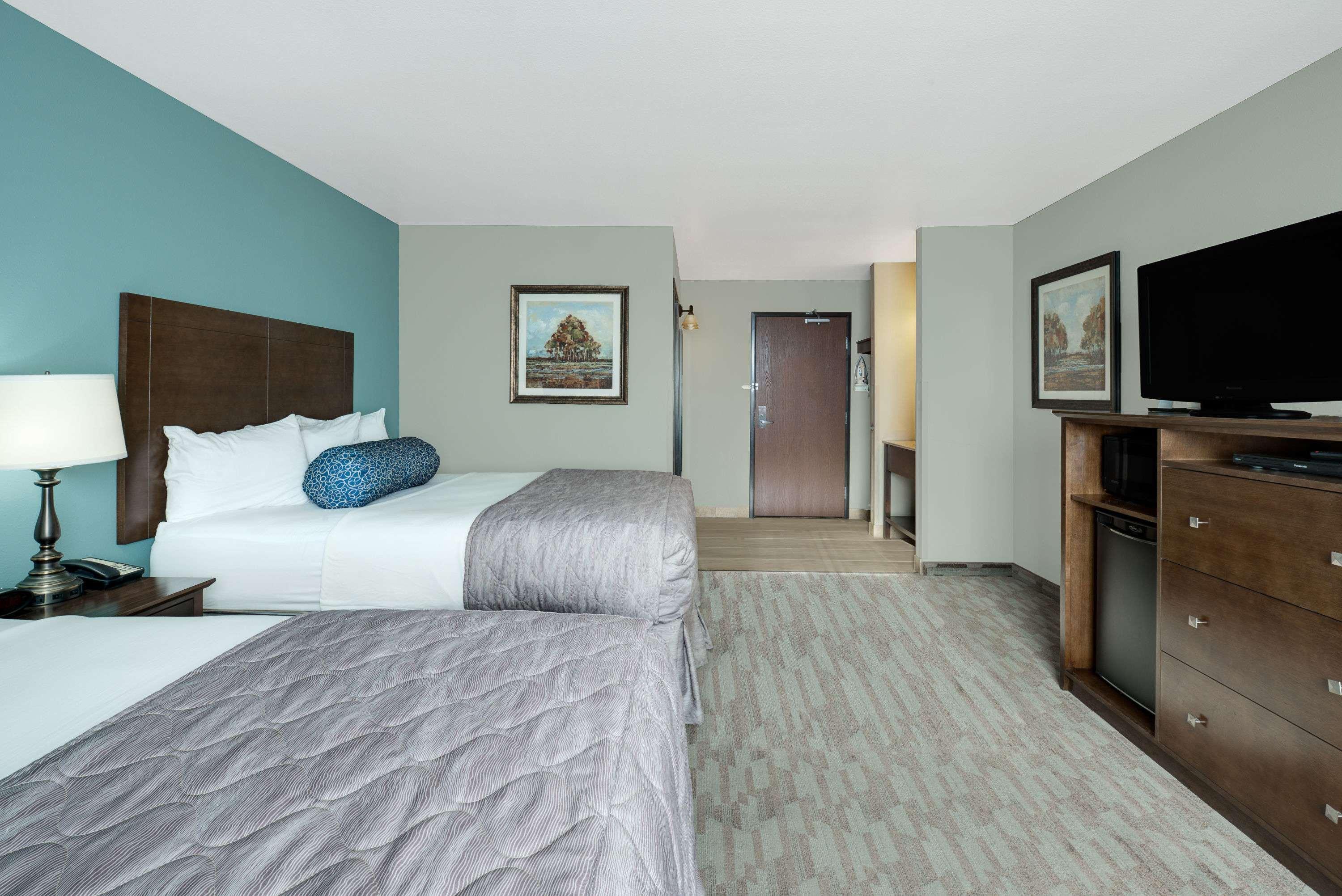 Baymont By Wyndham Minot Hotel Ngoại thất bức ảnh