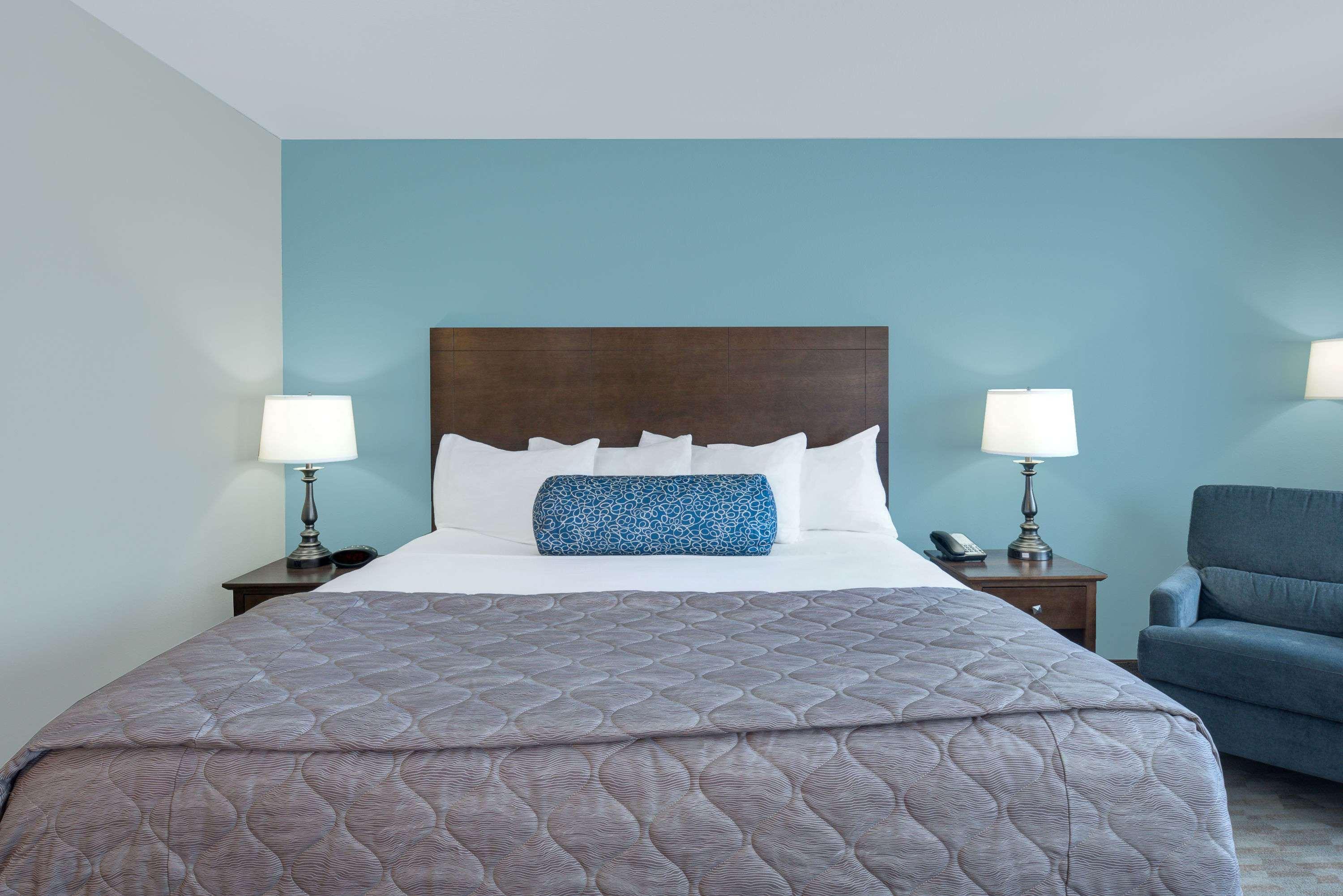 Baymont By Wyndham Minot Hotel Ngoại thất bức ảnh