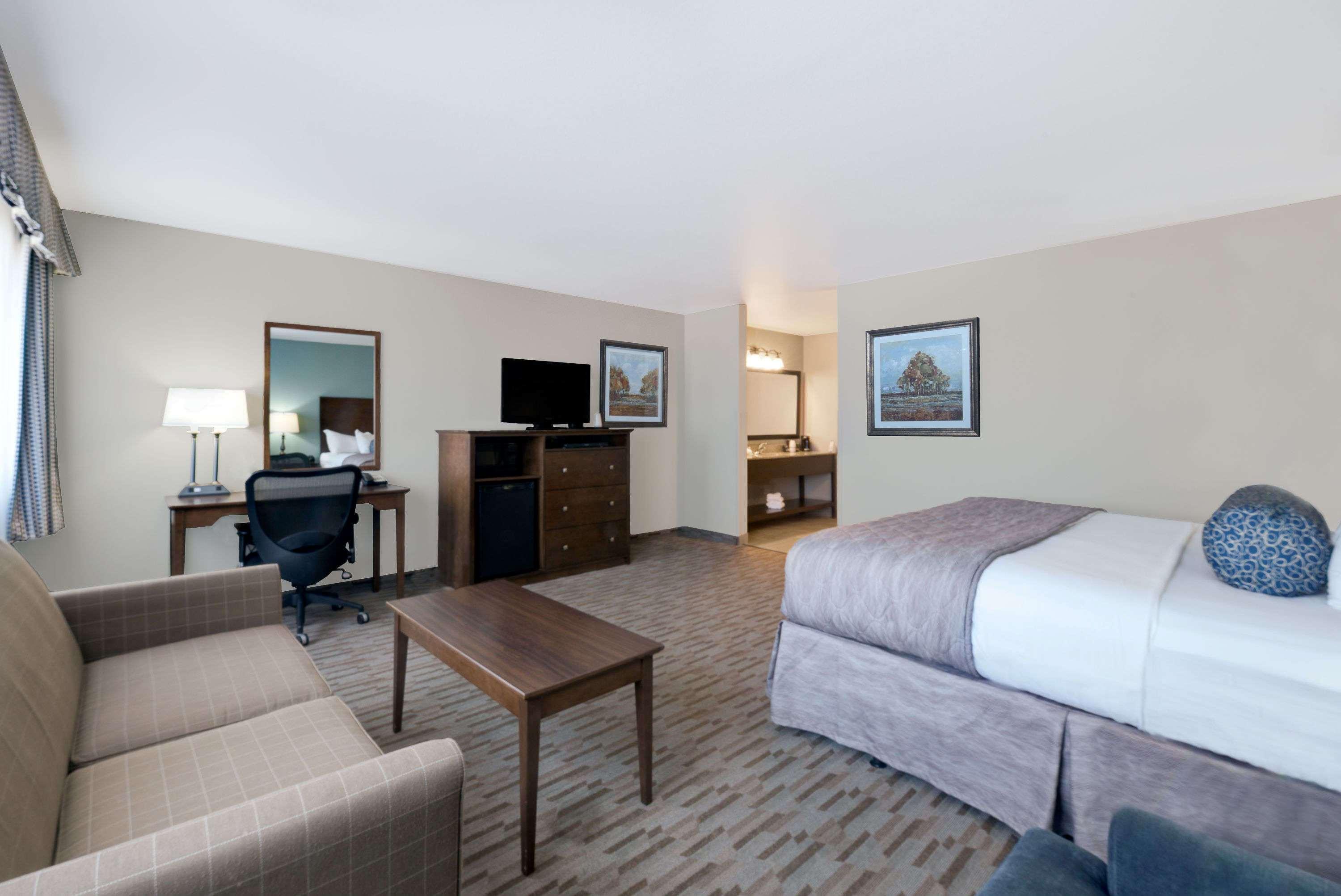 Baymont By Wyndham Minot Hotel Ngoại thất bức ảnh